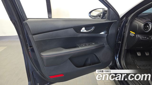 Kia K3 2019 — photo 14