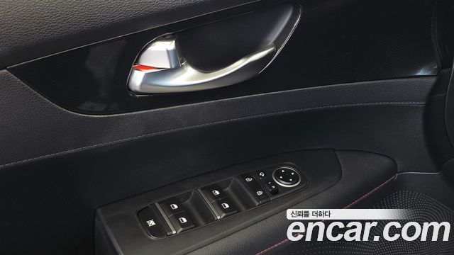 Kia K3 2019 — photo 29