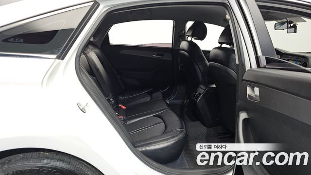 Hyundai Sonata 2015 — photo 11