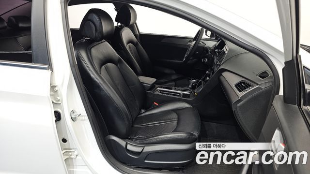 Hyundai Sonata 2015 — photo 12