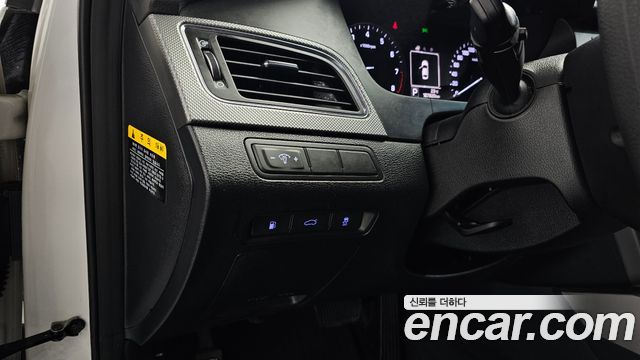 Hyundai Sonata 2015 — photo 17
