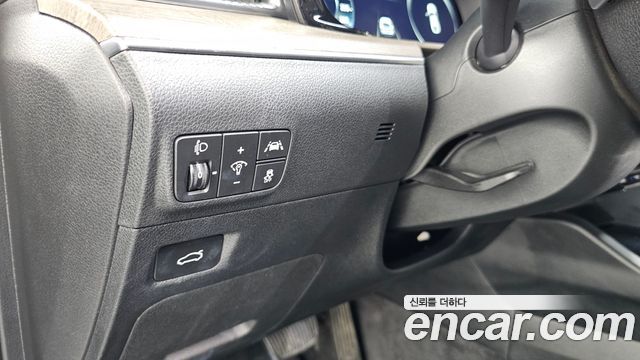 Kia K5 2023 — photo 25