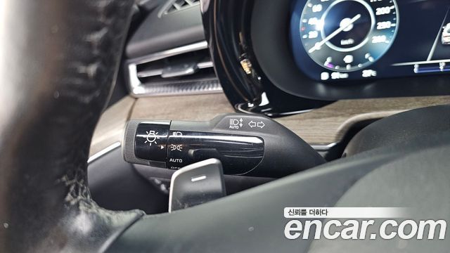 Kia K5 2023 — photo 29