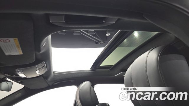 Mercedes-Benz S-Class 2019 — photo 24
