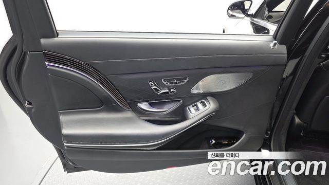 Mercedes-Benz S-Class 2019 — photo 15
