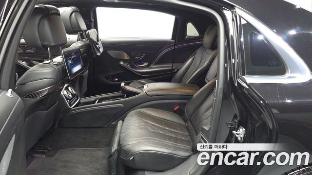 Mercedes-Benz S-Class 2019 — photo 16
