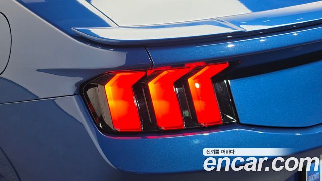 Ford Mustang 2024 — photo 9