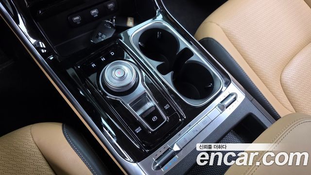 Kia Canival 2021 — photo 12