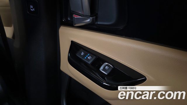 Kia Canival 2021 — photo 25