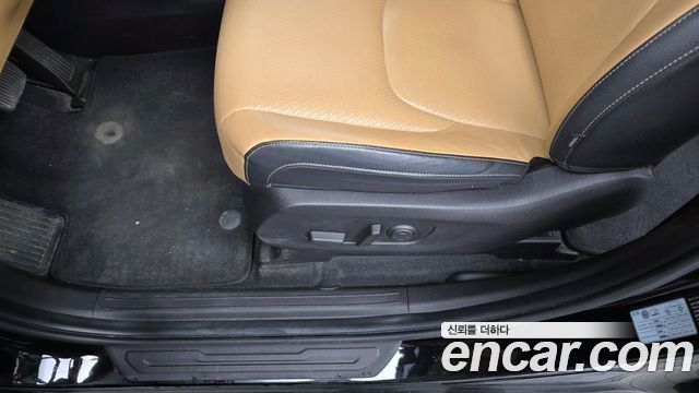 Kia Canival 2021 — photo 31