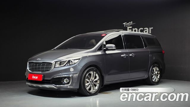 Kia Canival 2015 — photo 1