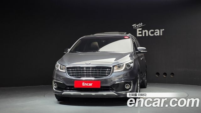 Kia Canival 2015 — photo 3