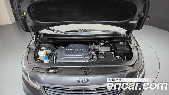 Kia Canival 2015 — photo 6