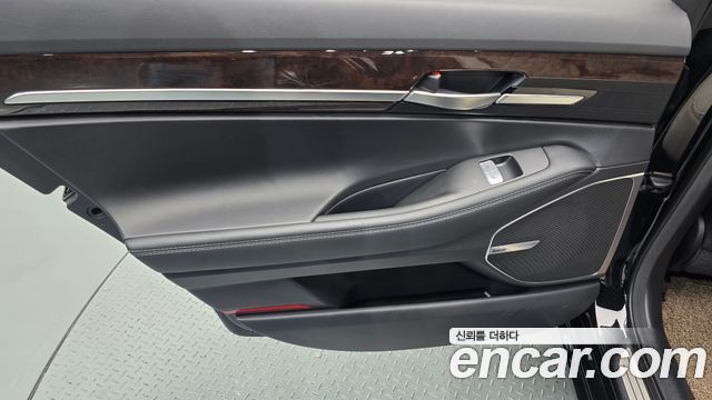 Genesis EQ900 2016 — photo 14