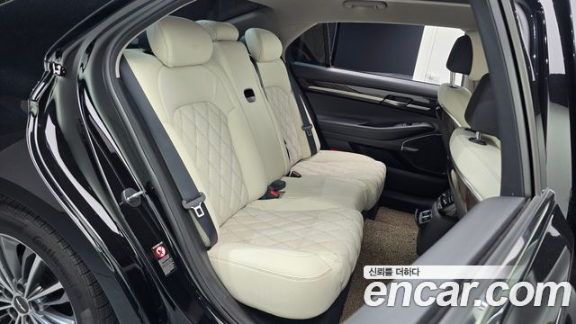Genesis EQ900 2016 — photo 16