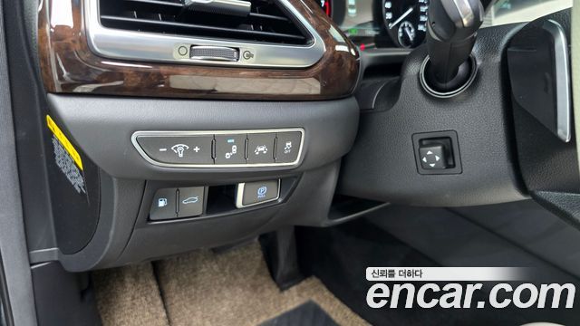 Genesis EQ900 2016 — photo 27