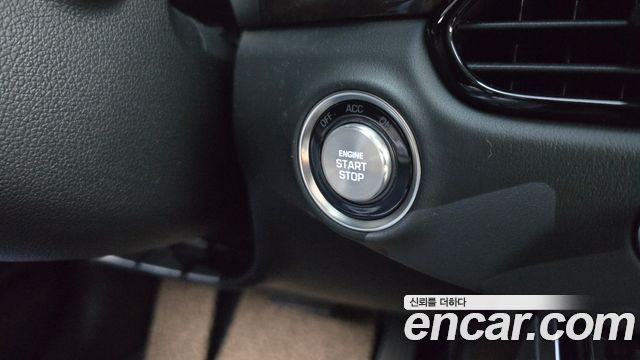 Genesis EQ900 2016 — photo 28