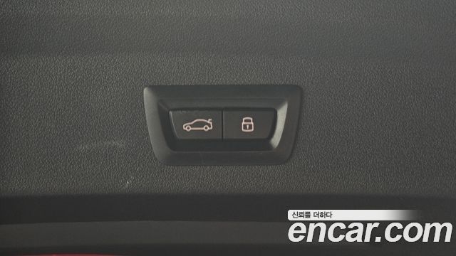 BMW 1-Series 2023 — photo 36