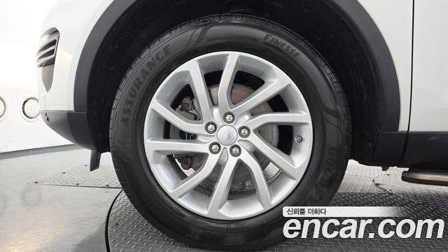 Land Rover Discovery Sport 2018 — photo 5