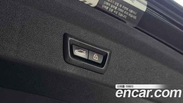 BMW 1-Series 2021 — photo 26