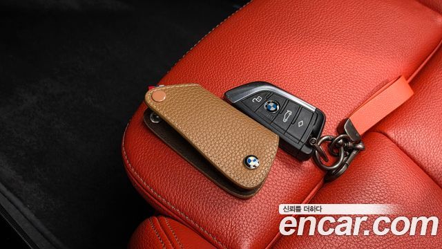 BMW 1-Series 2021 — photo 32