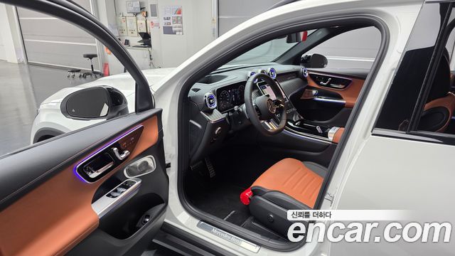 Mercedes-Benz GLC-Class 2026 — photo 13