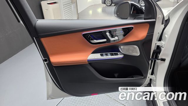 Mercedes-Benz GLC-Class 2026 — photo 14