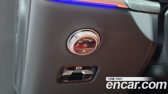 Mercedes-Benz GLC-Class 2026 — photo 28