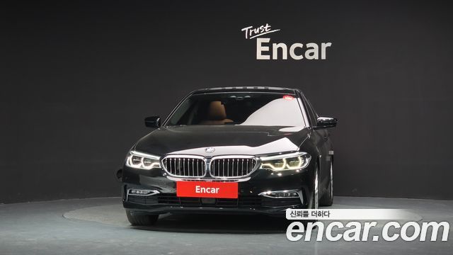 BMW 5-Series 2018 — photo 3