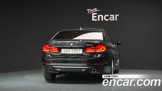 BMW 5-Series 2018 — photo 4