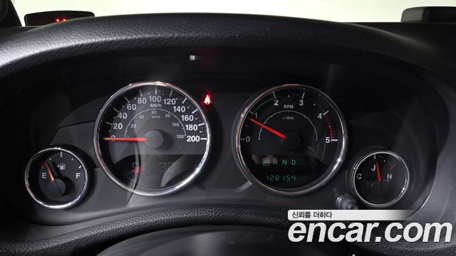 Jeep Wrangler 2012 — photo 8