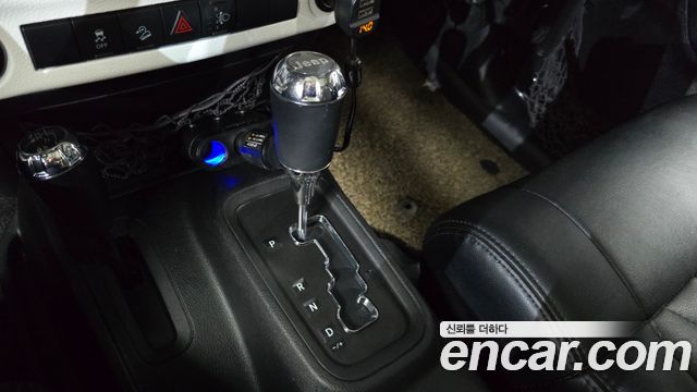 Jeep Wrangler 2012 — photo 9