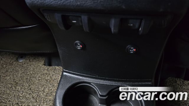 Jeep Wrangler 2012 — photo 13