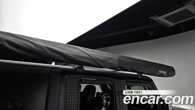 Jeep Wrangler 2012 — photo 19