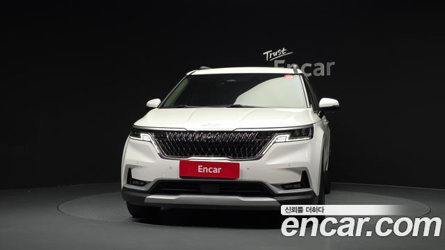 Kia Canival 2023 — photo 3