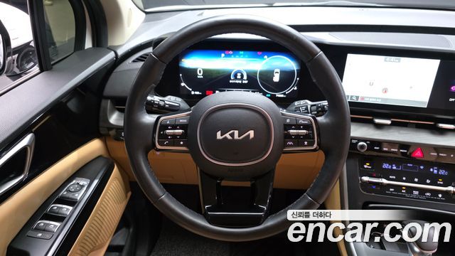 Kia Canival 2023 — photo 13