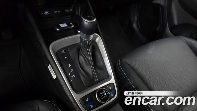 Hyundai Venue 2022 — photo 12