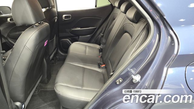 Hyundai Venue 2022 — photo 17