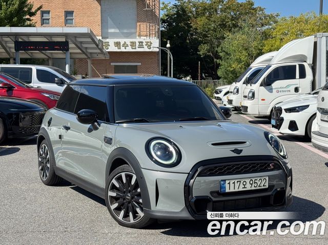 Mini Cooper 2022 — photo 1