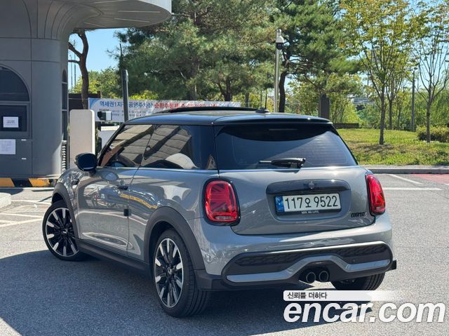 Mini Cooper 2022 — photo 2