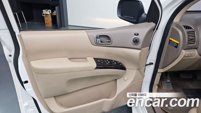 Kia Canival 2013 — photo 14