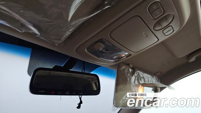 Kia Canival 2013 — photo 27