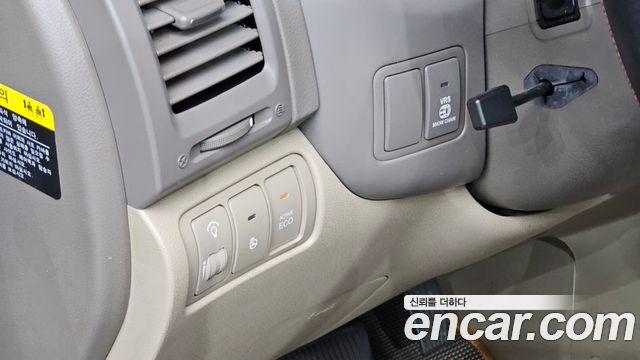 Kia Canival 2013 — photo 28