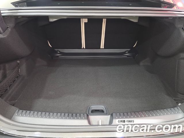 Mercedes-Benz E-Class 2026 — photo 18