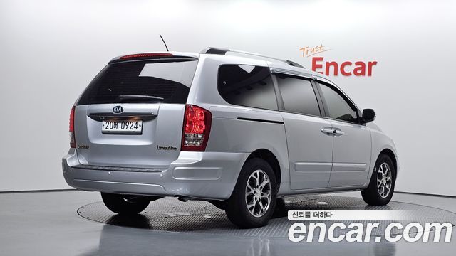 Kia Canival 2014 — photo 2