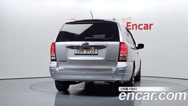 Kia Canival 2014 — photo 4