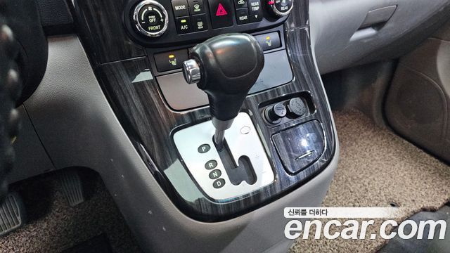 Kia Canival 2014 — photo 9