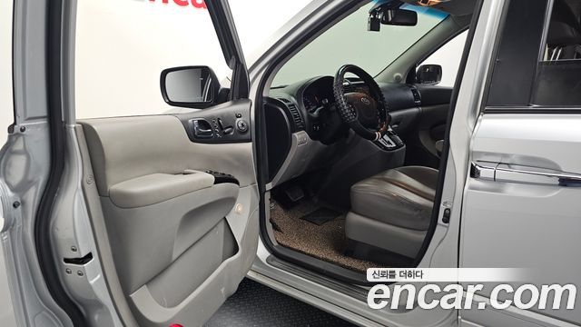 Kia Canival 2014 — photo 10