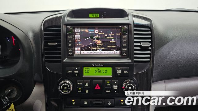 Kia Canival 2014 — photo 14
