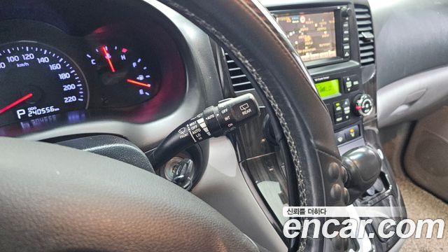 Kia Canival 2014 — photo 16